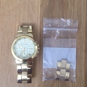 Gold Chronograph Michael Kors Watch⏱ Model MK 5222